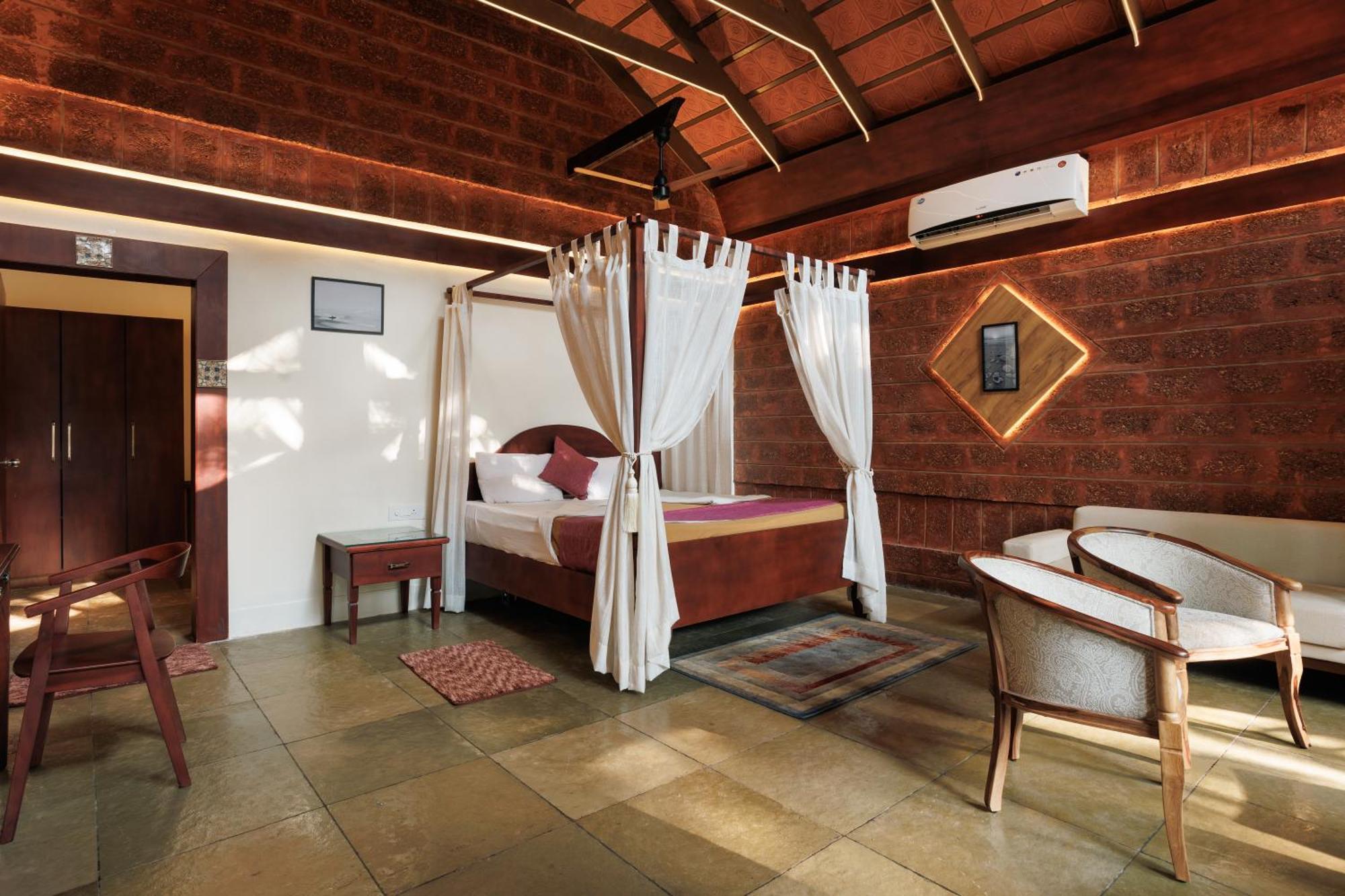Sai Vishram Beach Resort Bainduru Exteriér fotografie